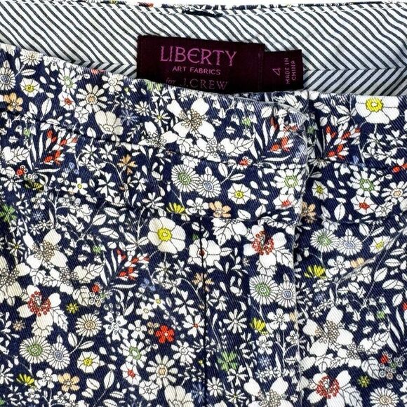 J. Crew Liberty Art Fabrics Floral Shorts Sz 4 - Picture 4 of 12